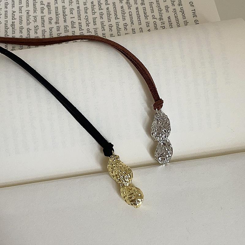 Guochao Ancient Law Good Thing Peanut Pendant Necklace Women'S Light Luxury Niche Unique Personality Fashion Versatile Neck Chain Sweater Chain