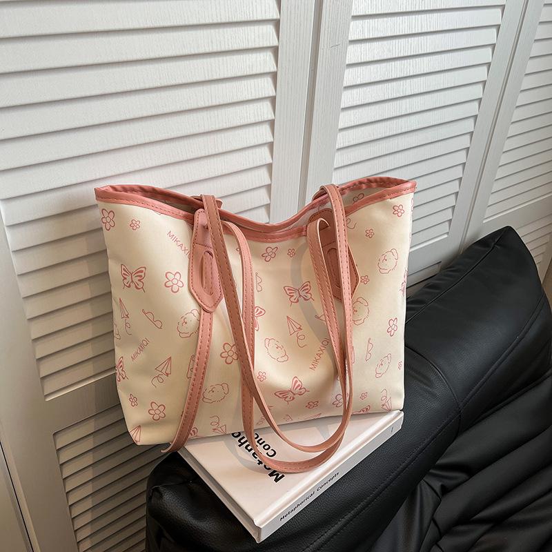 

Сумка большой вместимости женская универсальная 2025 весна и лето новая модная повседневная сумка на плечо с принтом сумка-тоут для поездок на работу