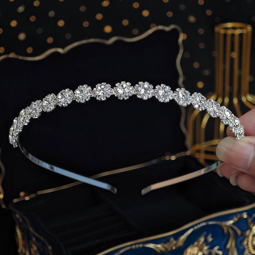 Simple Crystal Women's Hair Bands Fashion Alloy Mori Princess Headband Headdress Party Holiday Jewelry Hair Accessories Tiara