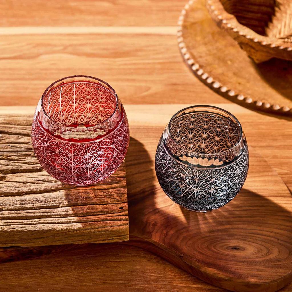 LUGUFON Cut Glass Rock Glass, Cute Chrysanthemum Pattern, Dishwasher Safe, Comes In a Paulownia Wood Box, Suitable for Cold Sake, Shochu, and Other Al