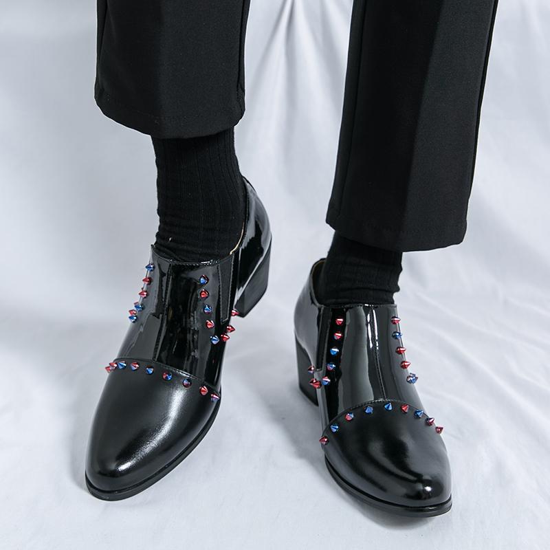 New Men's Pointed Colours Rivet Slip On Patent Leather Height Increasing Shoes Designer Wedding Prom Homecoming Footwear
