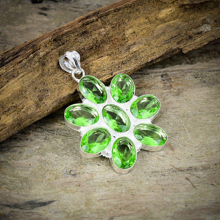

Tsavorite Gemstone Handmade 925 Sterling Silver Jewelry Pendant 1.97 M-88