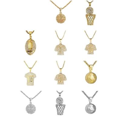 Unieke Voetbal Hanger Ketting Jeugdige Mode Accessoire Ketting Legering Textuur Geschikt voor Sportieve en Modieuze Looks