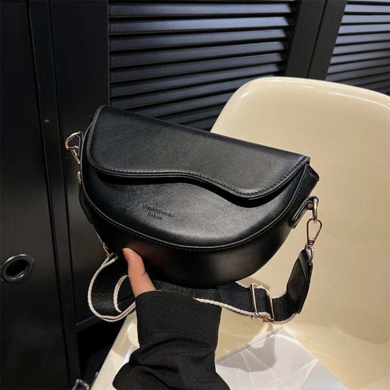 Vintage Chic Solid Color Saddle Crossbody Bag Stylish Colorblock Design Shoulder Purse Perfect for Daily Use Travel or Work