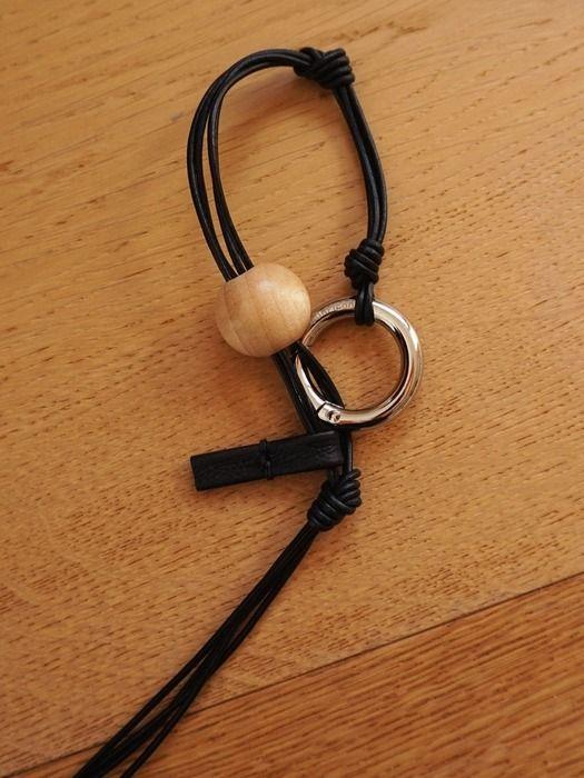 OURPIERRE WOOD BALL LEATHER KEYRING