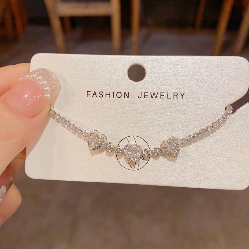 Exquisite Gold-Plated Zircon Heart Bracelet: Versatile, Luxury Bangle for Women