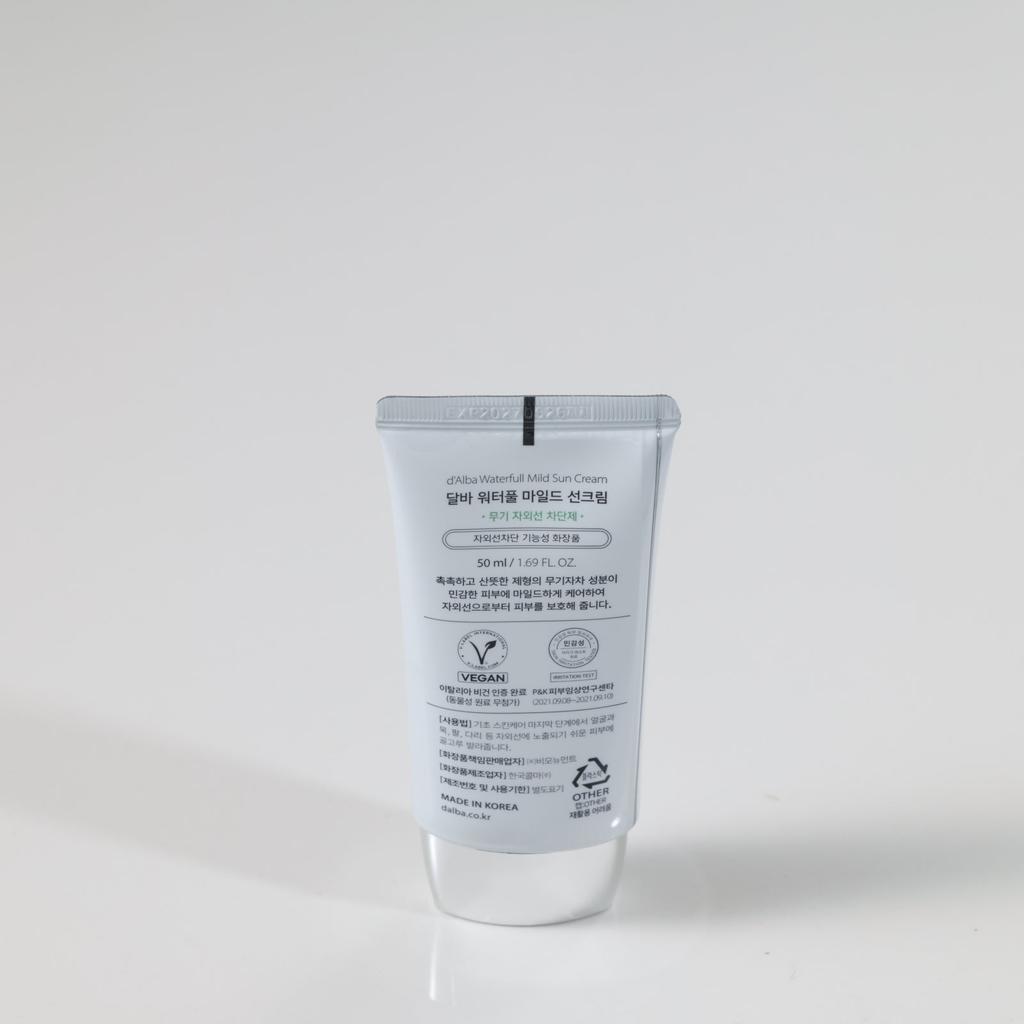 d'Alba UV Essence Waterfull Mild Sun Cream 50mL
