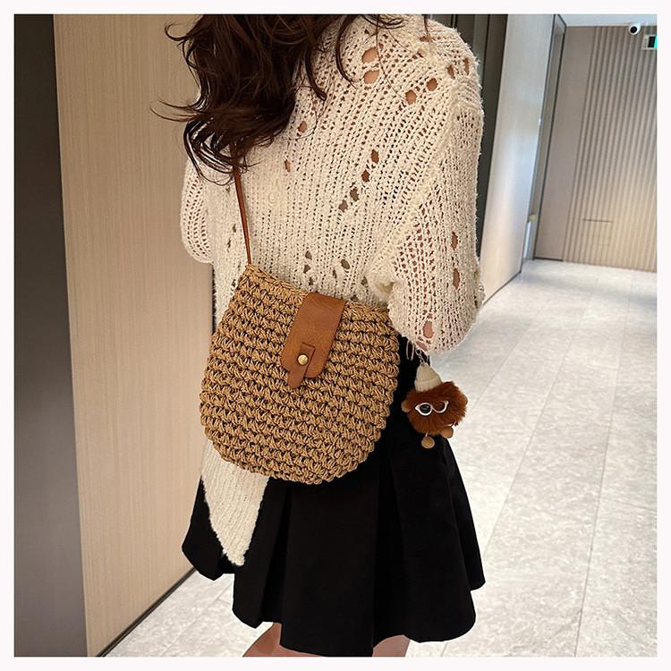 Ielgy Woven Straw Bag Niche Design Fashion Seaside Beach Mobile Phone Bag Shoulder Crossbody Female Bag