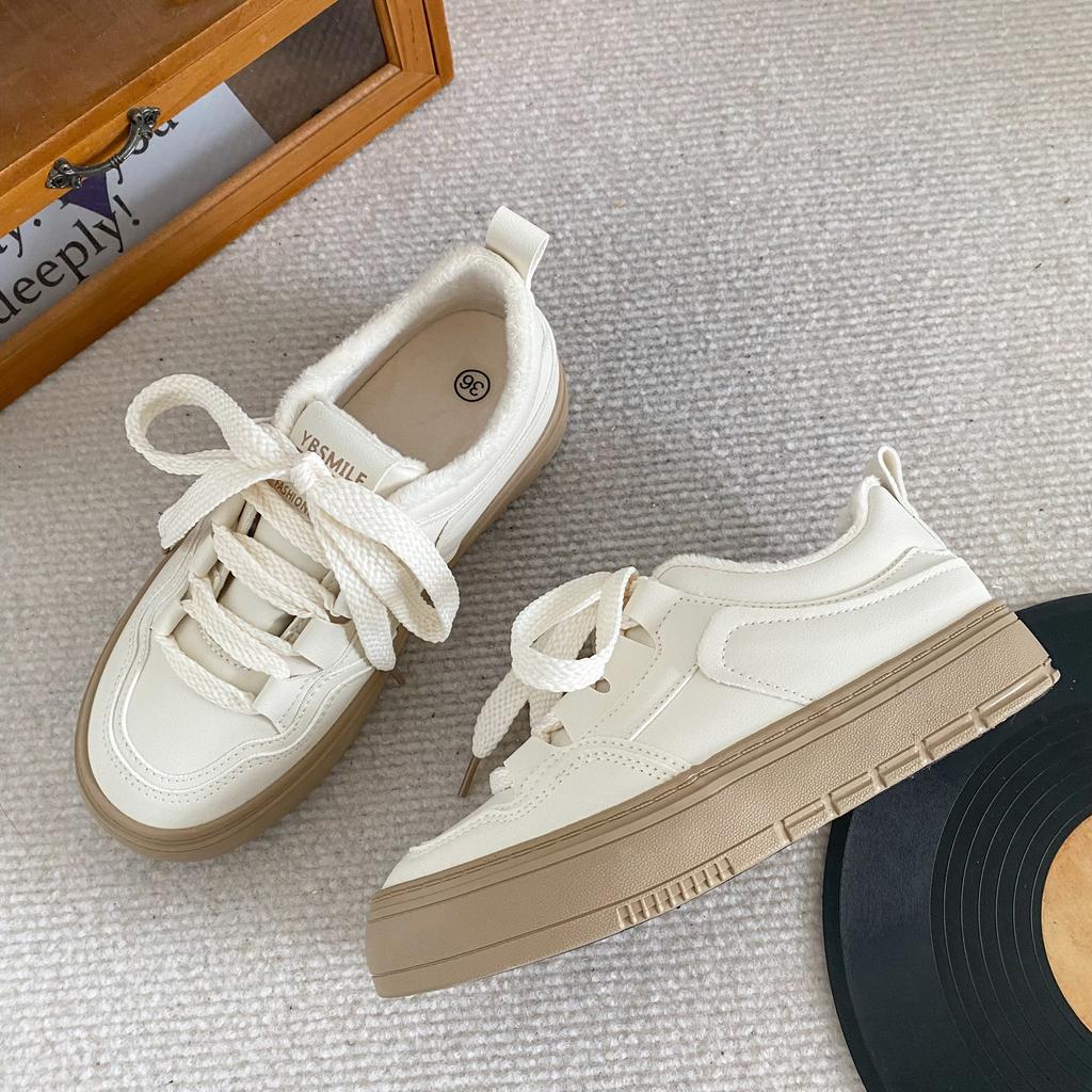 H1385 Samt Dicksohlige Weiße Schuhe Damenschuhe Warm Winter 2024 Neu Flachsohlige Vielseitige Board-Schuhe Lässige Baumwollschuhe