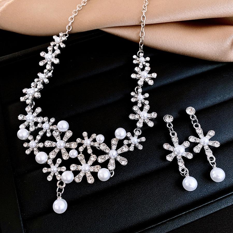 European and American diamond-set pearl flower stud earrings necklace earrings temperament elegant jewelry set women