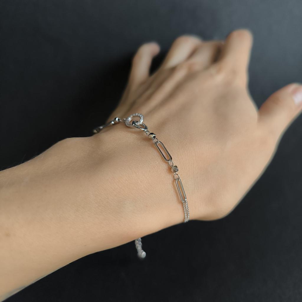 Серебряный браслет с фианитами, вес изделия 2,75 гр (2206361)