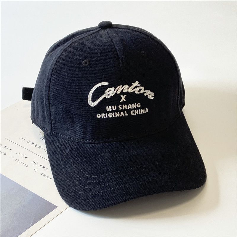 

и Зимняя Кепка-бейсболка с начесом Мужская и Женская Один и тот же стиль Углубленная Большой обхват головы Кепка с козырьком Американские Ретро буквы Показывает лицо Маленькая шляпа Black Adjustable