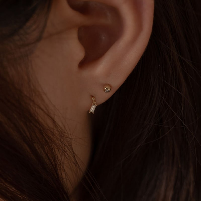 youngglow 14k drop square cubic piercing