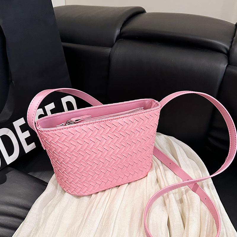 Spring and summer niche portable women's bags new fashion small square bags shoulder bags versatile messenger bags