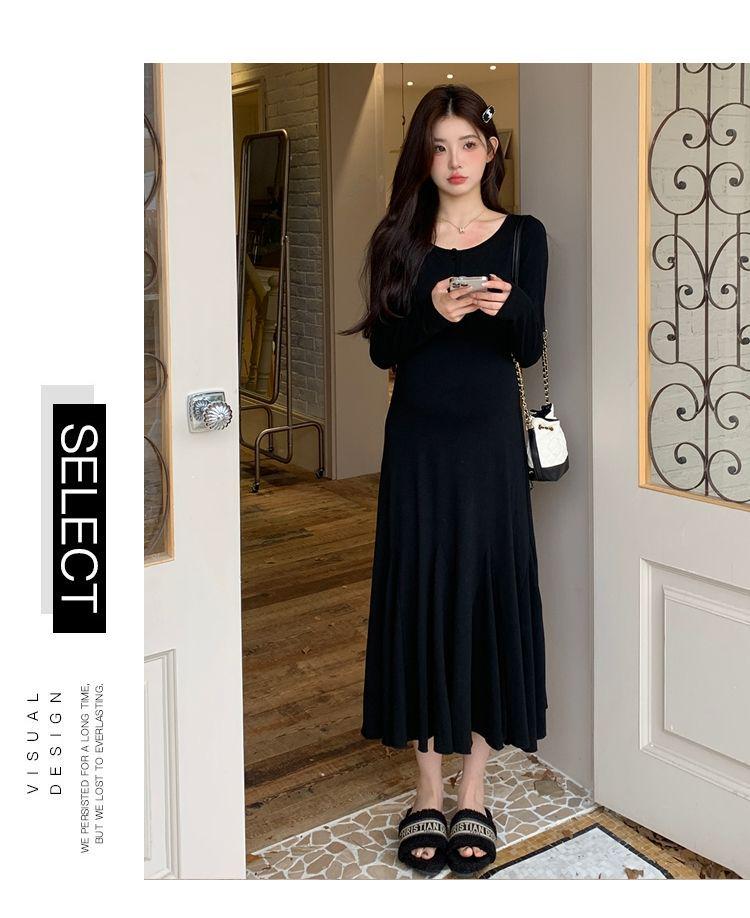 Autumn/Winter 2025 Maternity Two-Piece Set: Fishtail Skirt & Petite Knit Top