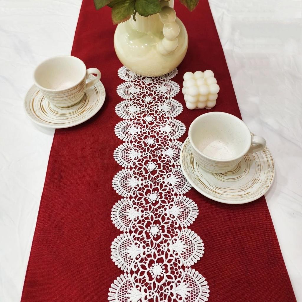 Rote Tischdecke Einfacher Tischläufer Glückliche Worte Leichter Luxus Tee-Läufer Quaste Quaste Neuer Stil