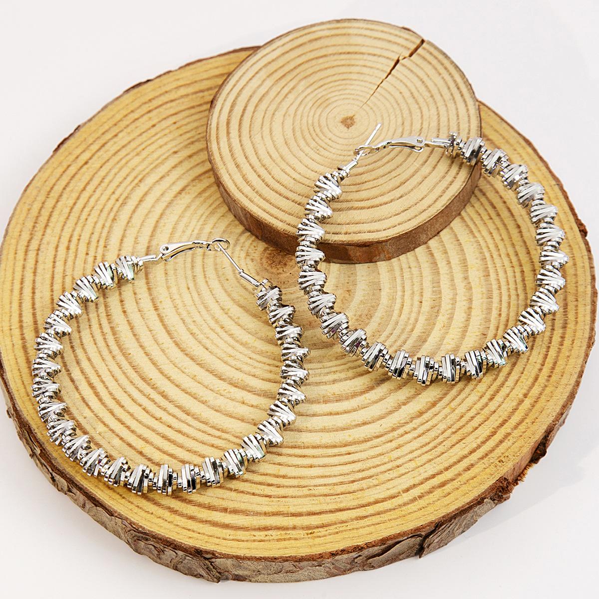 

Модные женские металлические серьги с геометрическим рисунком и большими обручами, шикарные и модные аксессуары со складным дизайном серебряный