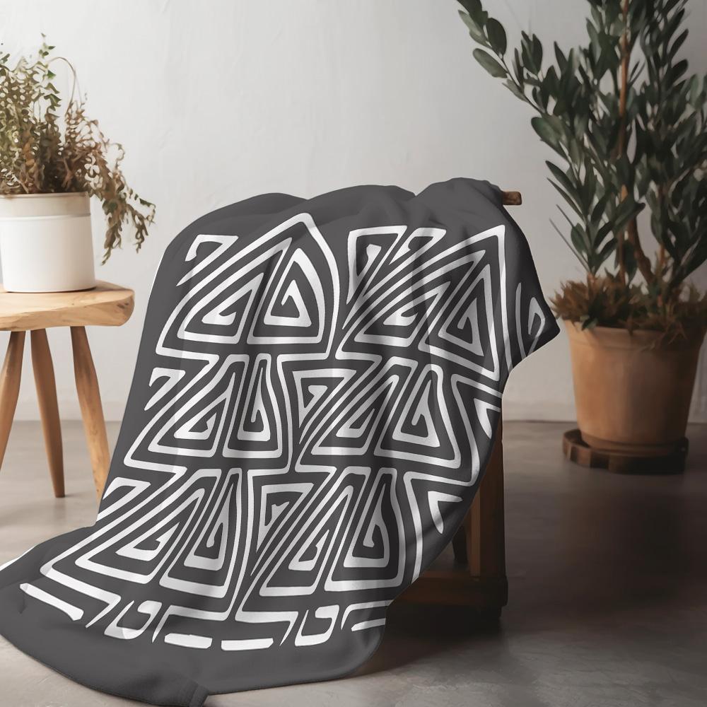 Geometric Pattern Blanket Abstract Triangle Design Throw Blanket Sofa Bed Bedding Home Decor Gift