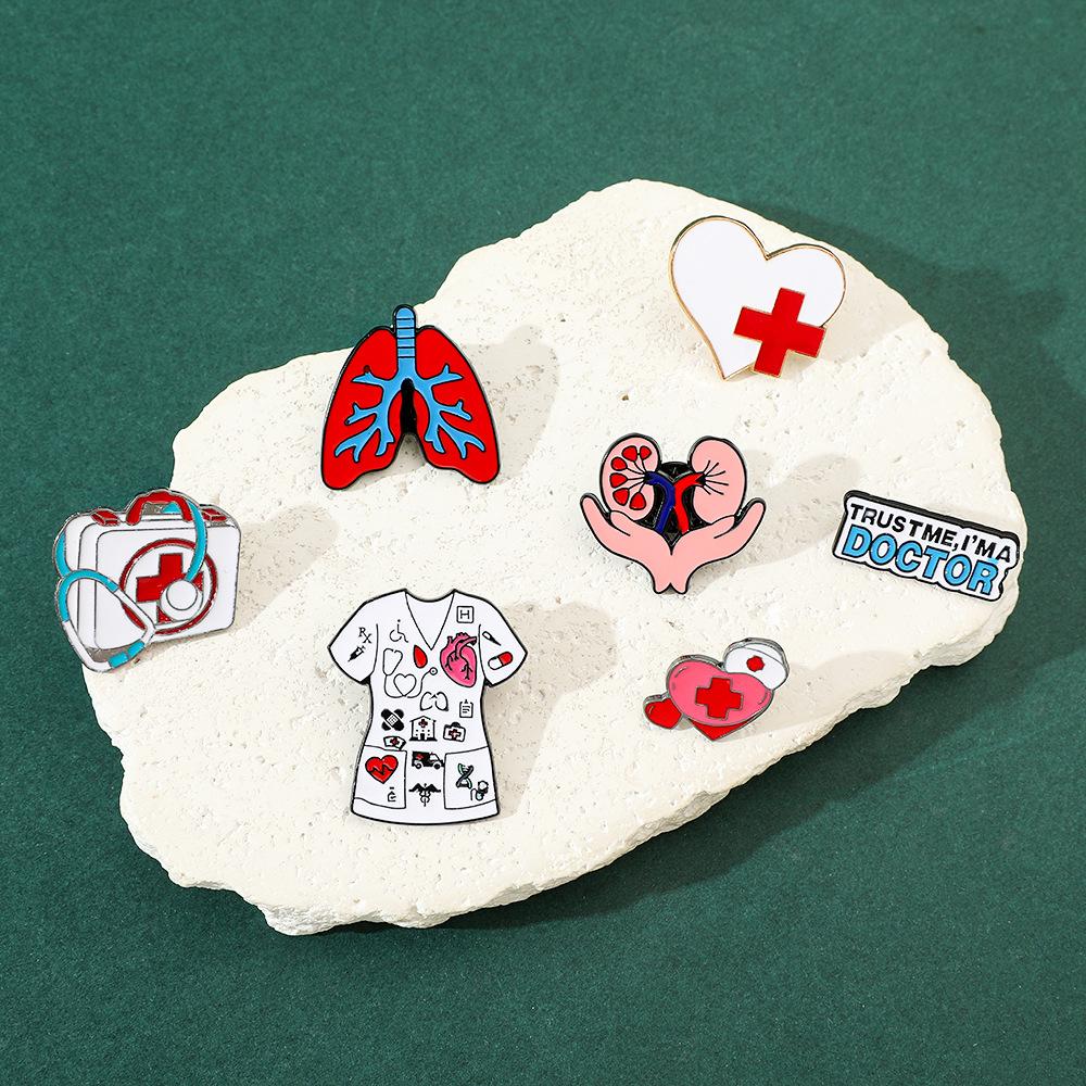 Europe and the United States hot-selling medical theme metal badge medical first aid kit alloy oil drop brooch pin