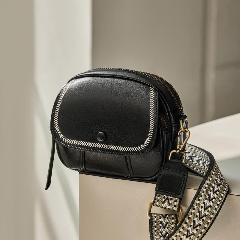 Mrs. Qiao Bag Women 2025 New Niche Mini Bag Single Shoulder Crossbody Bag Women Genuine Leather Small Round Bag Women