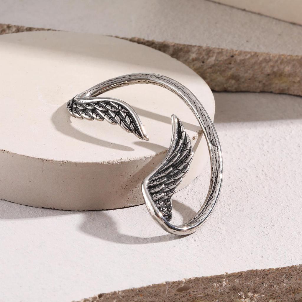 Retro Angel Wing Non - Pierced Ear Clips Stainless Steel Earrings for Men Women Punk Gothic Edgy  Halloween Accessories