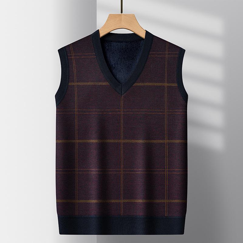 Dad's Fleece-Lined Sweater Vest: Warm Knitted Base Layer for Middle-aged and Elderly Men in Autumn and Winter.