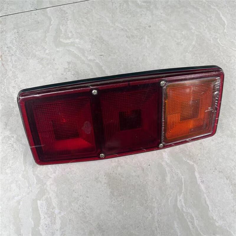 Dongfeng EQ2102/1118GA Military Vehicle Rear Taillight