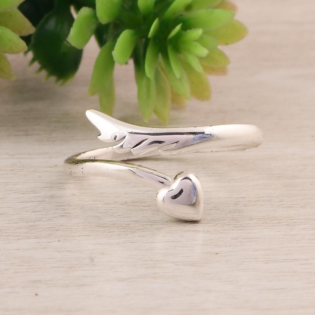 925 Sterling Silver Heart Arrow Ring, Adjustable Love Ring, Minimalist Cupid Arrow Ring, Open Band Silver Ring, Romantic Gift for Her.