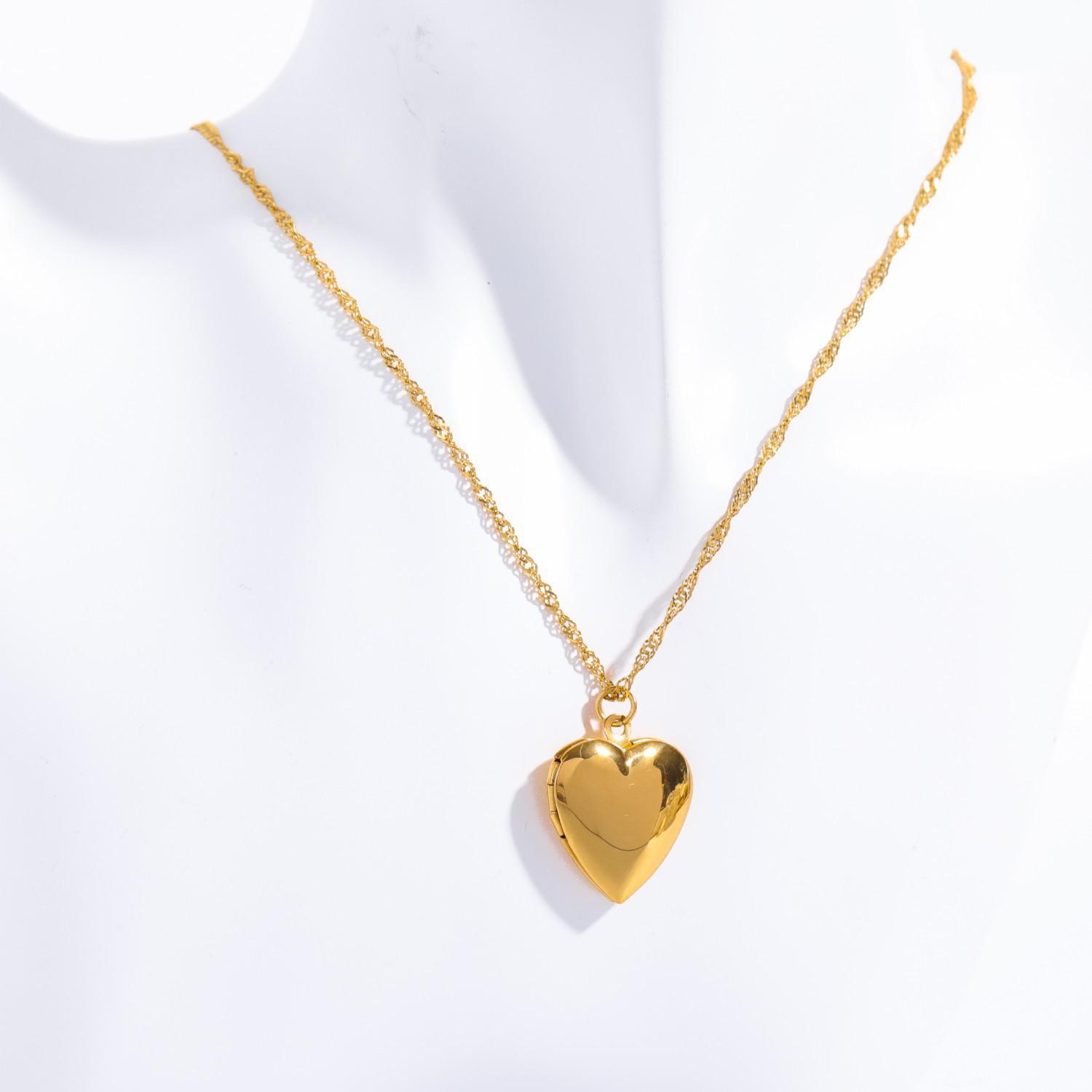 

Color Retention Love Opening And Closing Necklace Photo Album Necklace Oval Glossy Photo Box Envelope Necklace Plated With Real Gold