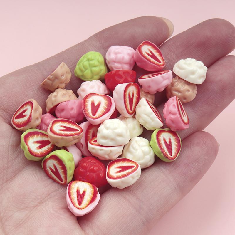 50/500Pcs Mini Dollhouse Miniature Food Diy Scene Decoration Mini Colorful Strawberries Series Doll Accessories Scrapbooking