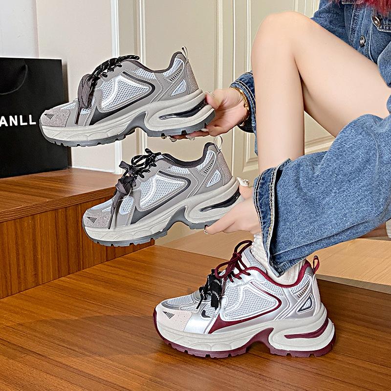 ins Korean version of the new dad shoes for women 2025 autumn student sports running shoes casual shoes platform height increase YS0820