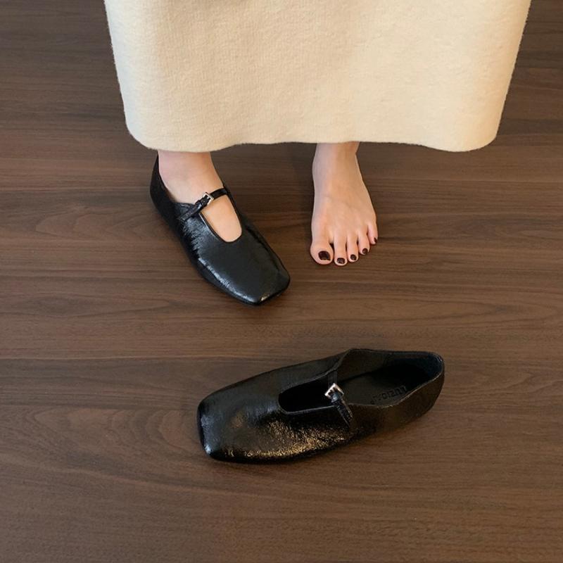 Fashion 2025 Lightweight Summer French Retro Genuine Leather Shoes Minimalist Elegant Square Toe Flat Shoes Loafers Shoes Women
