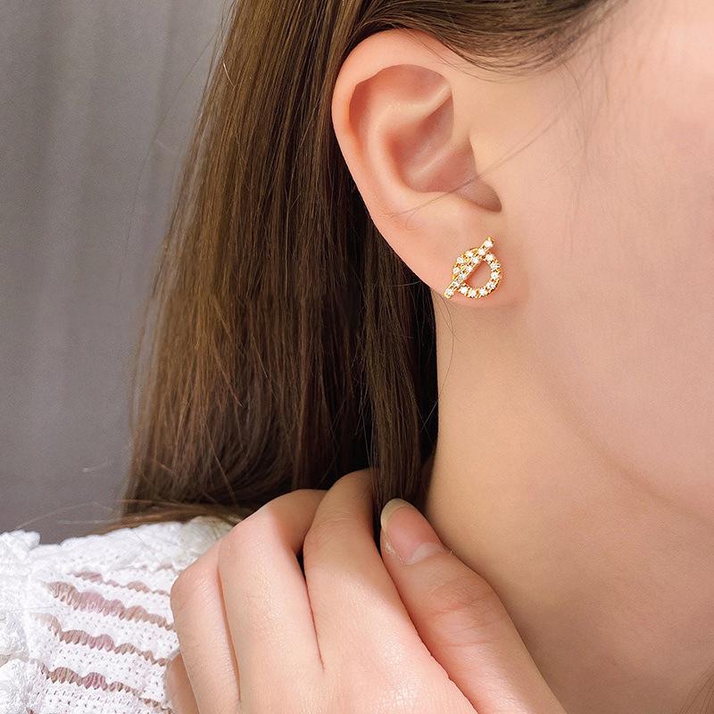 

Минималистичные серьги-пусеты для пирсинга носа, полностью покрытые бриллиантами с гальваническим покрытием из 18-каратного золота