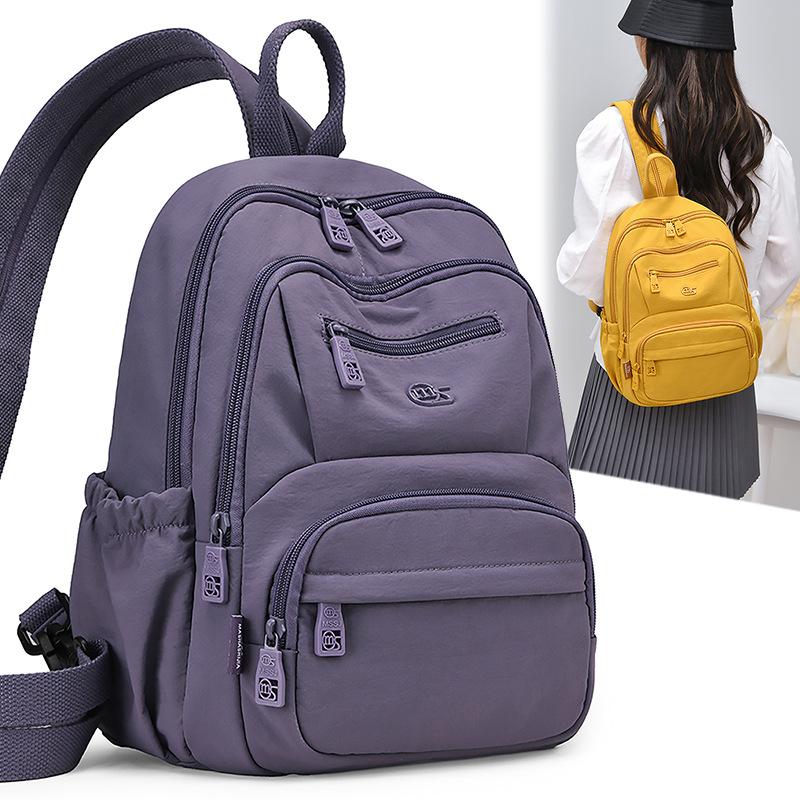 Zaino Compatto con Tasche Multiple con Zip e Tasca Laterale in Rete