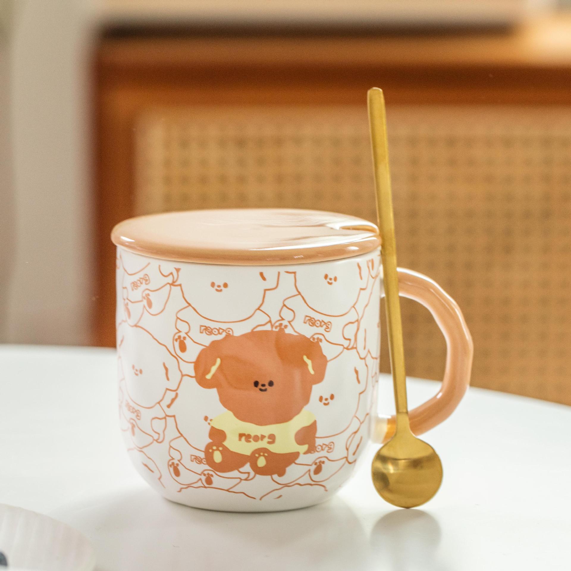 

Керамическая кружка с цветной глазурью, с крышкой и ложкой, студенческая кружка для питья воды, офисная кофейная чашка, парная домашняя чашка, белый фарфор, защита окружающей среды 301-400ml