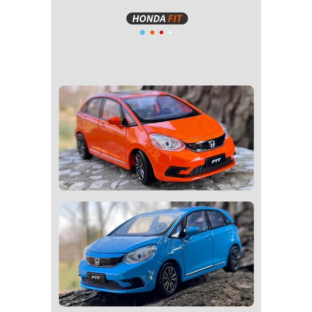 1/32 HONDA Fit GK5 Alloy Car Model Diecast Metal Toy Vehicles Car Model High Simulation Sound and Light Collection Children Gift