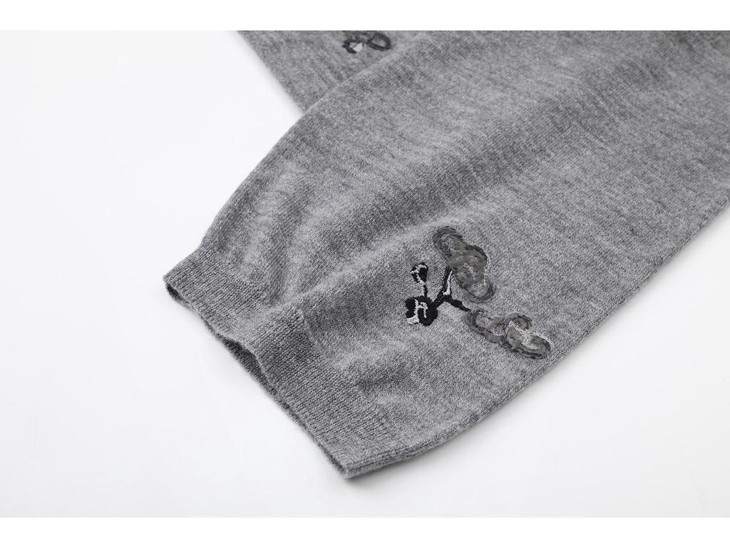 Autumn 2025 Women's Chinese-Style Loose Round Neck Knitted Sweater