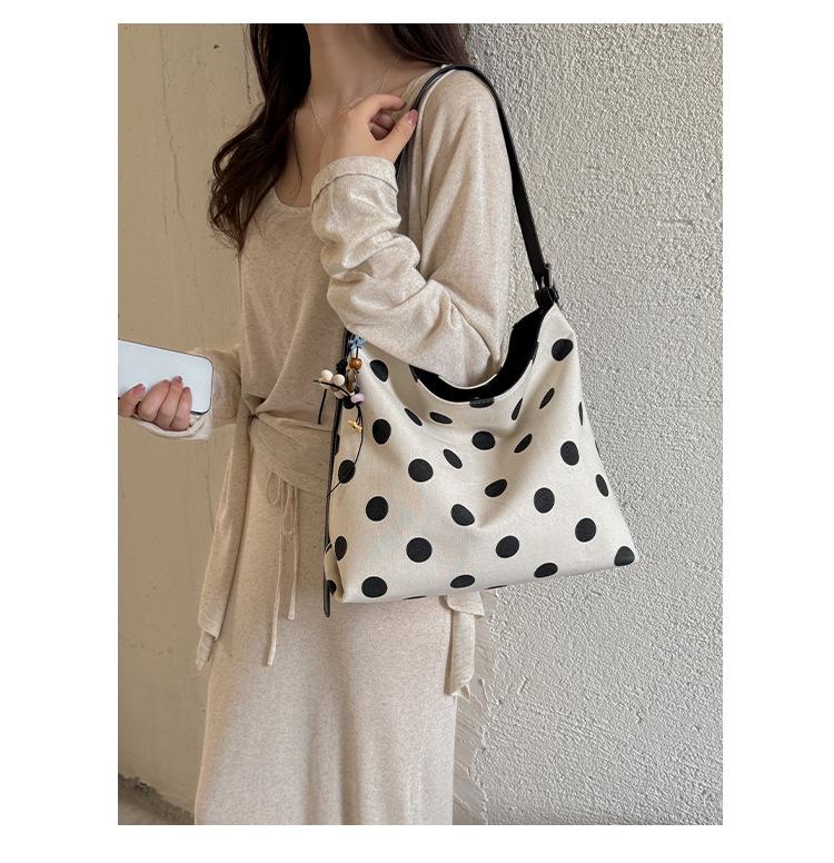 Lässige Polka Dot Damen-Crossbody-Tasche mit großer Kapazität, leicht - Vielseitige Umhängetasche für den Weg zur Arbeit 2026
