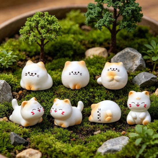 Mini Resin Cat Figurine Cute Cat Animal Models Miniature Ornaments for Cake Topper Micro Landscape Dollhouse Garden Home Desk Decor