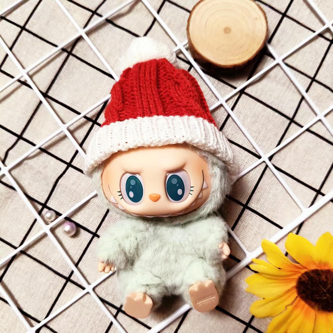 

Брелок Кукла Лабубу Набор Шапка и Свитер для Первого/Второго Поколения