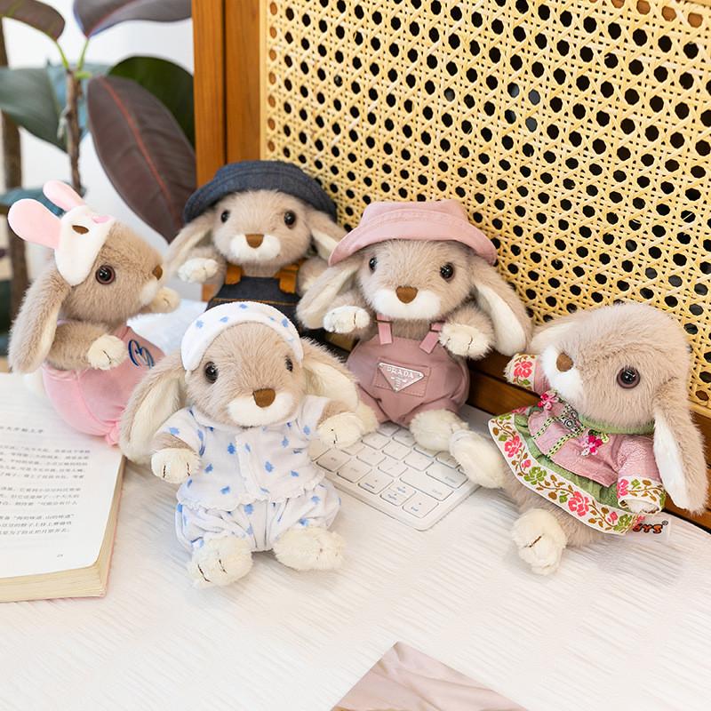 Plüschhase mit kurzem Plüsch für Kinder zum Einschlafen und Entspannen