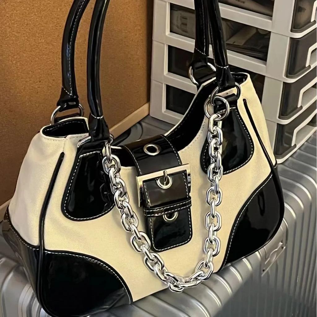 High-quality Second-hand Bag Hand Bag, Sweet Cool Patent Leather Canvas Bag, Metal Chain Hot Girl Bag  Shoulder Crossbody Bag