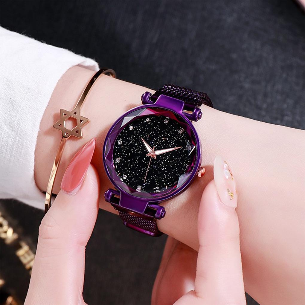Ladies Magnetic Starry Sky Clock Luxury Ladies Watch Fashion Diamond Female Quartz Watch