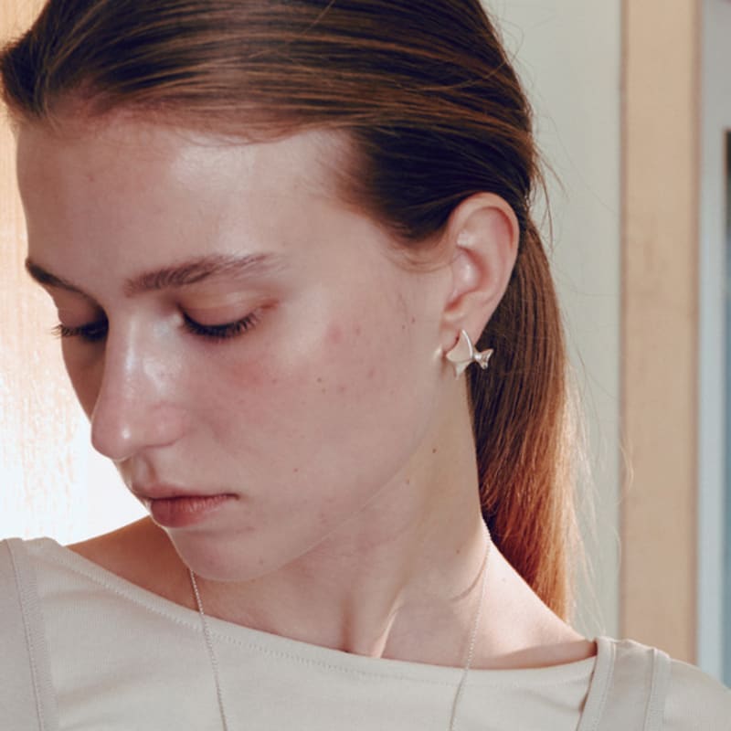 YUSOWA TWIN BARCHAN EARRING (SILVER)