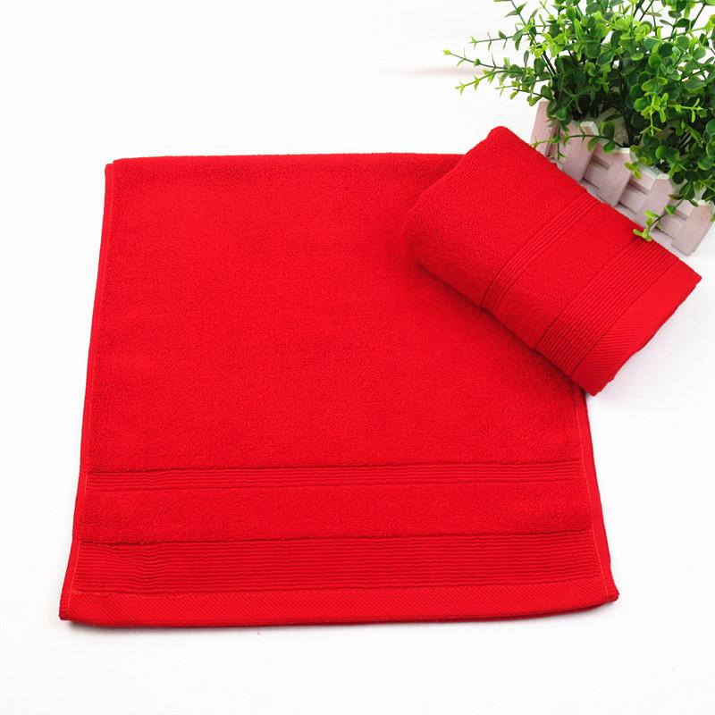Dickes Rotes Handtuch aus Reiner Baumwolle - Farbecht, Individuelle Stickerei möglich, Ideal zum Verschenken