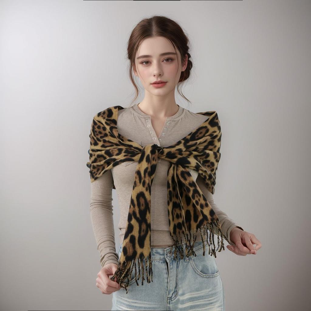 Novo Lenço Pashmina de Leopardo de Luxo Xales Envoltórios de Caxemira Cachecóis Longos de Inverno Quentes Moda Feminina Mantas Longas Cachecóis com Franjas 180*30Cm