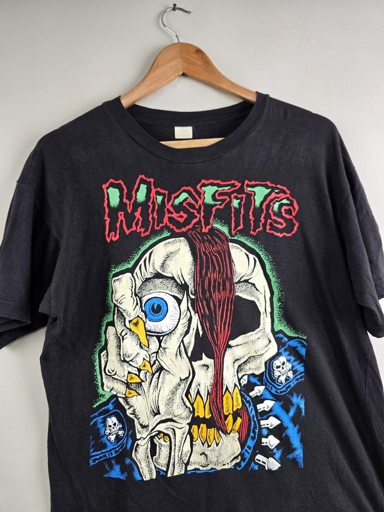 The Misfits Band Tshirt Misfits Band Black Short Sleeve Unisex Tshirt KH11325 Unisex T-Shirt L