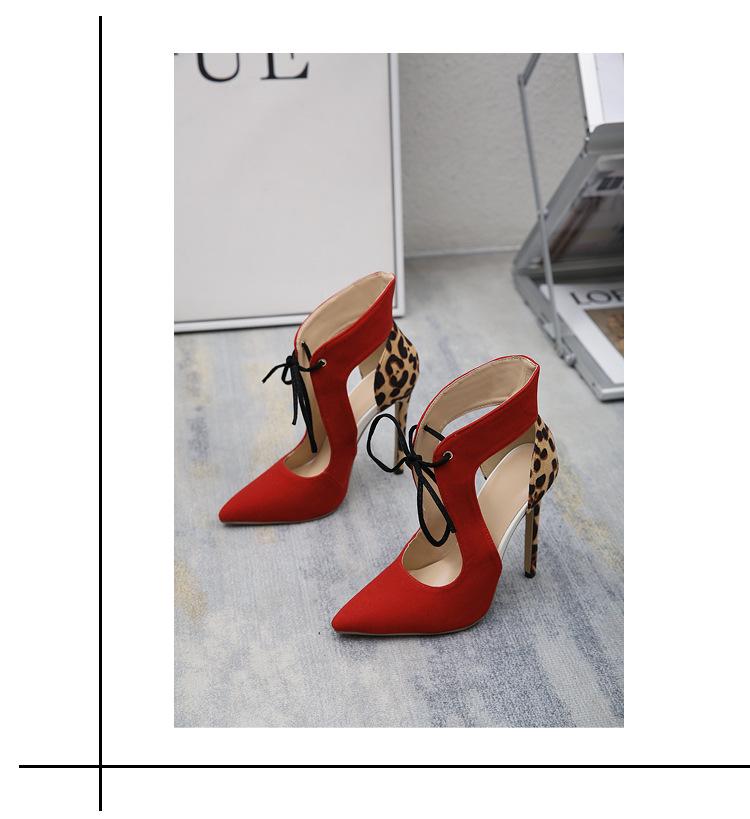 Pantofi noi cu toc stiletto ascuțit cu imprimeu leopard - Pantofi sexy, la modă pentru femei cu accente de culoare