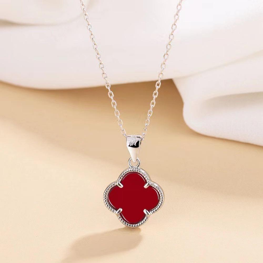 

Four-leaf Clover Pendant Elegant Four-leaf Clover Necklace Fashionable Choker