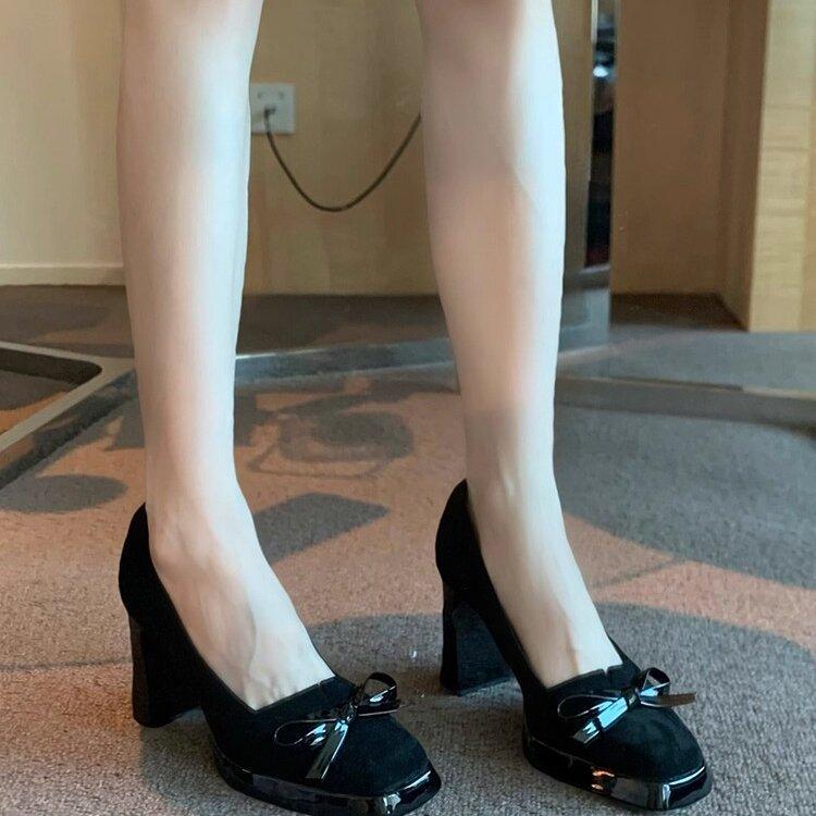 2025 New Spring and Autumn French Retro Square Head Bow High Heels Women's Waterproof Platform Thick Heel Single Shoes Light Mouth Women's Shoes